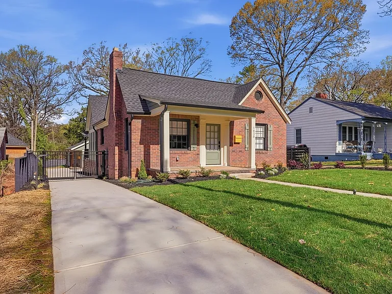 1838 Merriman Ave — Photo 7