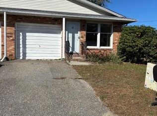 10 Acorn Rd, Manahawkin, NJ 08050