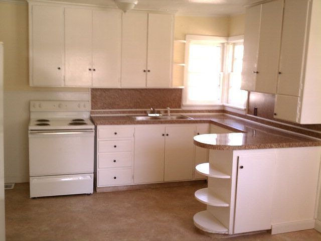 2nd image of 1309 Lake Ave