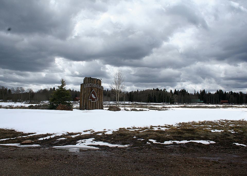 2nd image of 1851 Spruce Rd