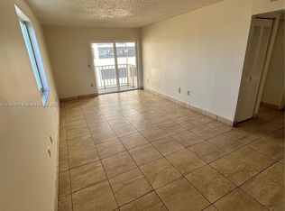 1219 NW 2nd St APT 401, Miami, FL 33125