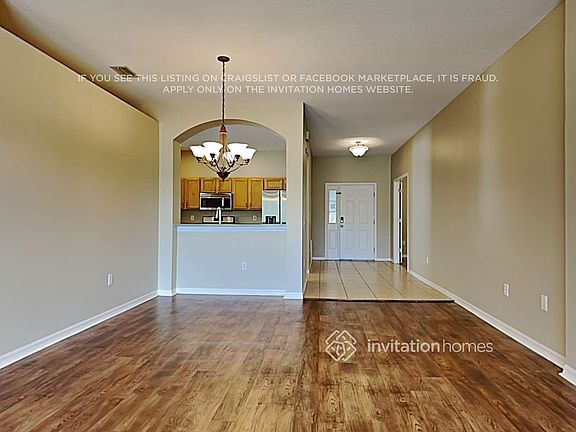 3rd image of 16805 Hawkridge Rd