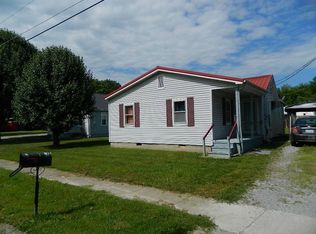 1111 Illinois Ave, Fairfield, IL 62837