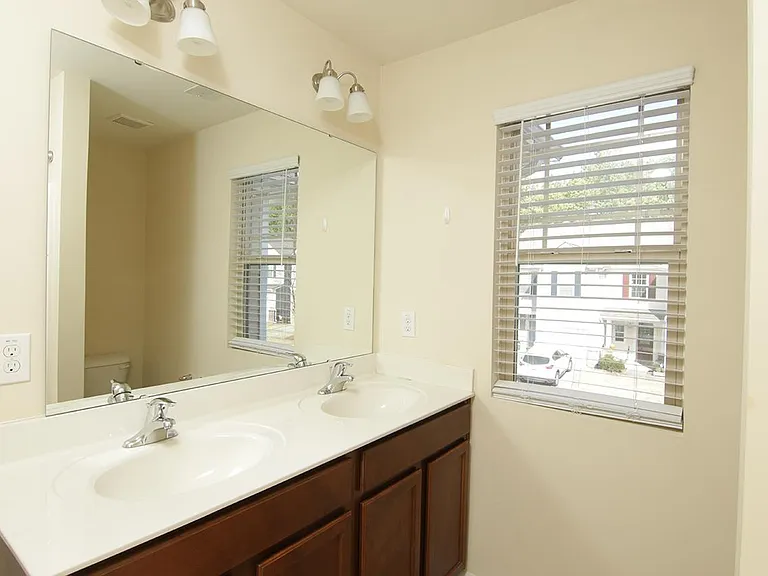 705 Keystone Park Dr #84 — Photo 15