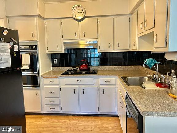 2nd image of 615 Riverwood Ave