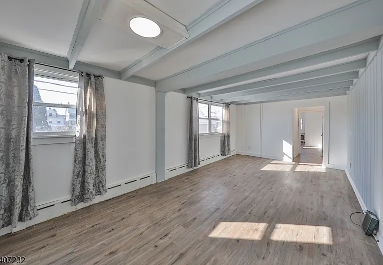 444 James St #B — Photo 5
