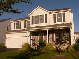 8830 Emerald Hill Dr, Lewis Center, OH 43035