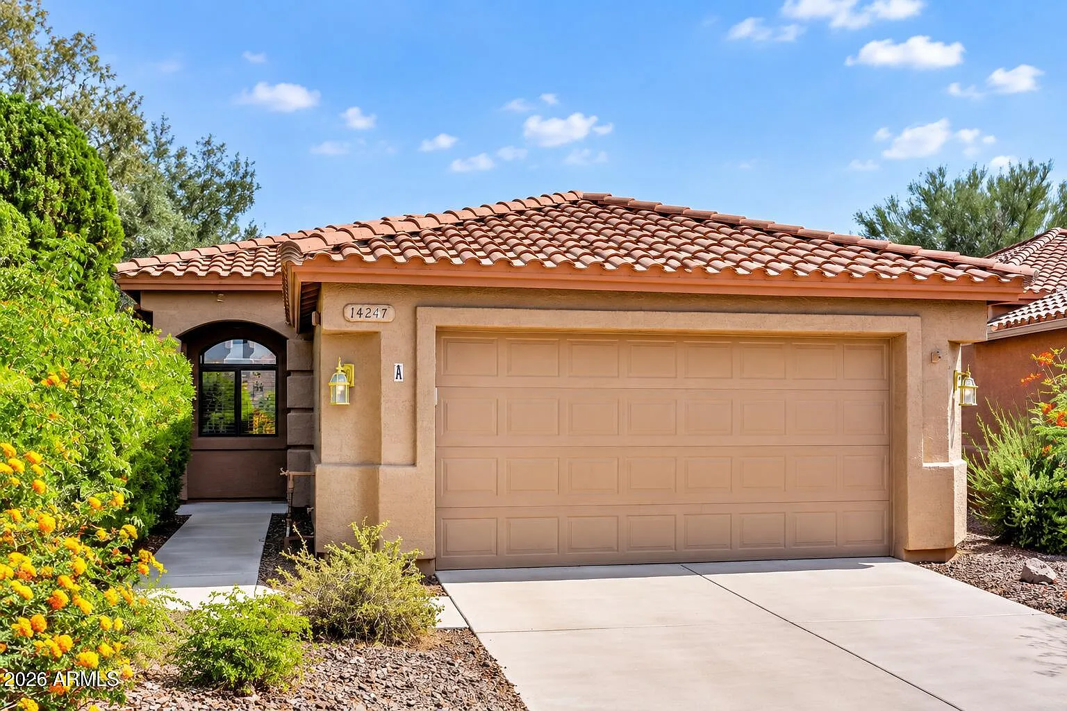 3 bed, 2.0 bath, 1643 sqft, $2,575 — Photo 1