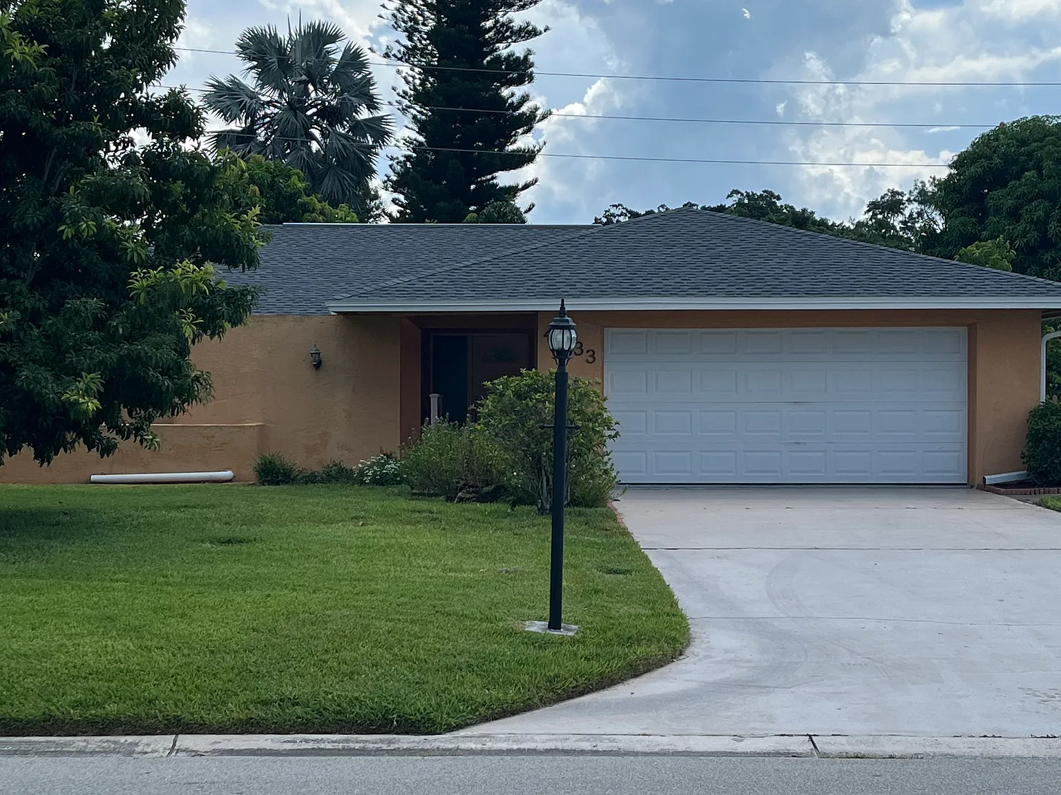 3 bed, 2097 sqft, $3,000 — Photo 2