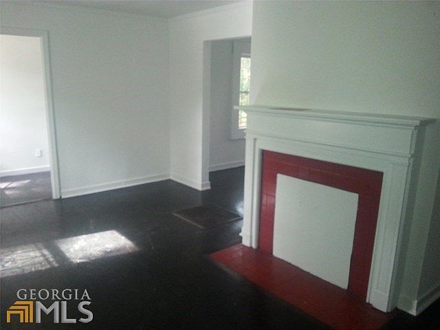2nd image of 1085 Parsons St SW