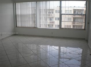 1460 NE 169th St APT 310, Miami, FL 33162