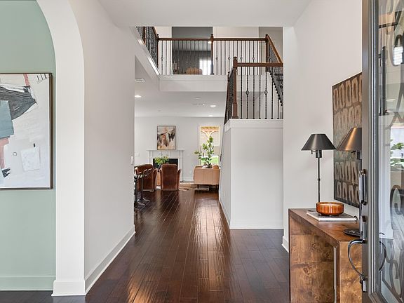 2nd image of 5406 Pisano St