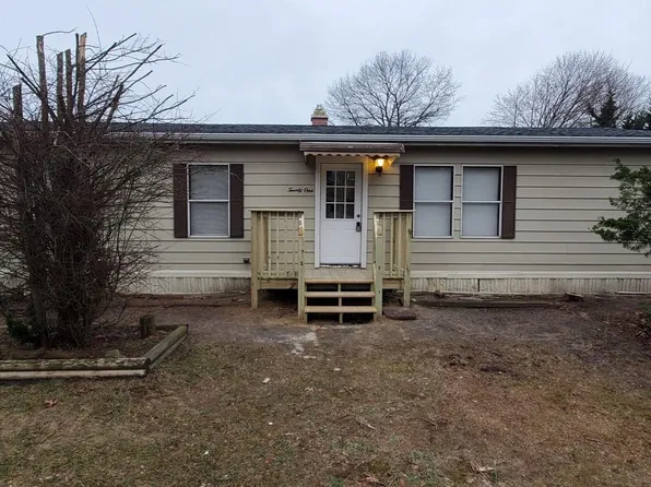 21 Daisy Drive, Bohemia, NY 11716