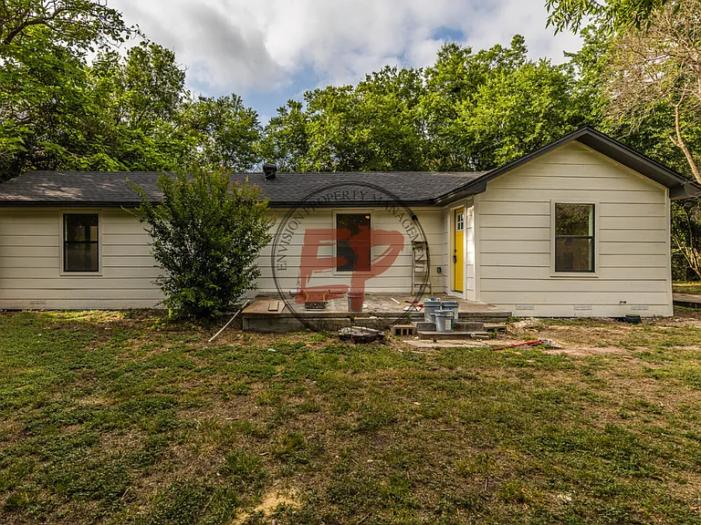 207 Joel Hooper Dr — Photo 1