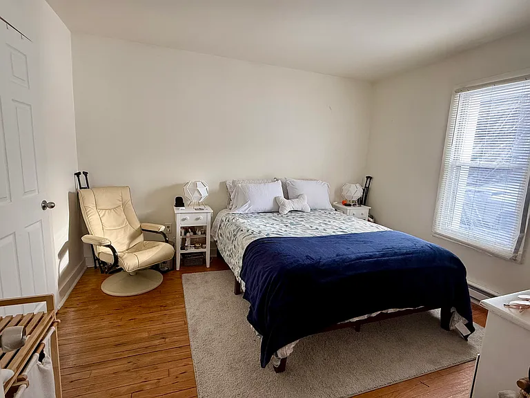 111 Lincoln St #B — Photo 3