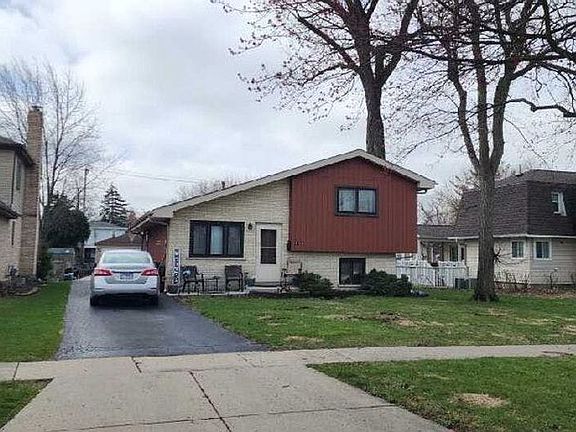 3rd image of 1723 Farwell Ave