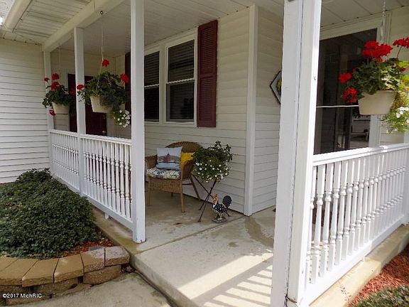 3rd image of 2516 Jameswood Ct