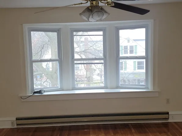 46 E Vaughn St APT 3, Kingston, PA 18704