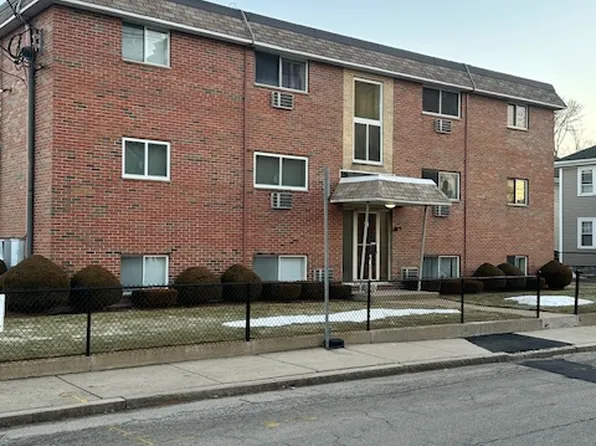 11 Pond St APT 23, Waltham, MA 02451