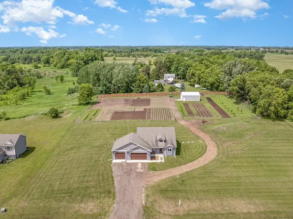 55376 Valley Ln, Pine City, MN 55063