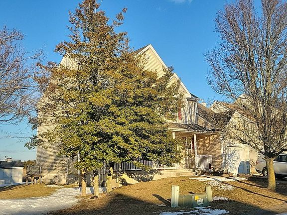 3rd image of 10 Osbourn Ct