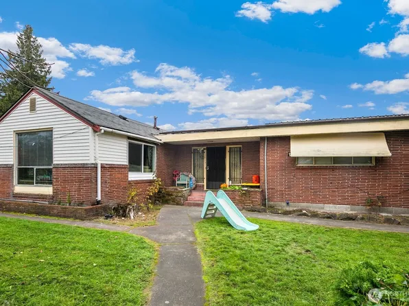 6322 Beacon Ave S, Seattle, WA 98108