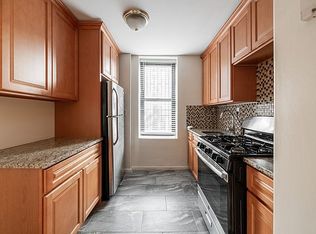 189 Ross St #3L, Brooklyn, NY 11211