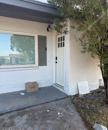2nd image of 7423 Alpine Dr