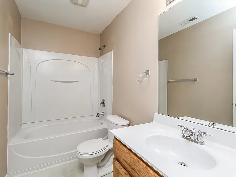 722 Hope St — Photo 16