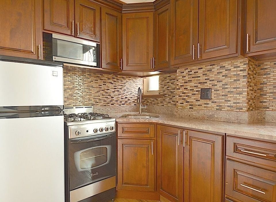 2nd image of 170 W 74th St APT 404