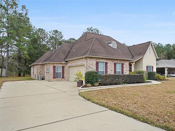 3rd image of 325 Long Lake Dr
