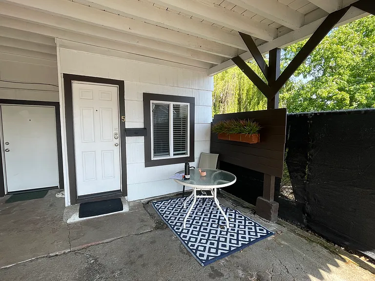 1920 Chambers St #5 — Photo 5