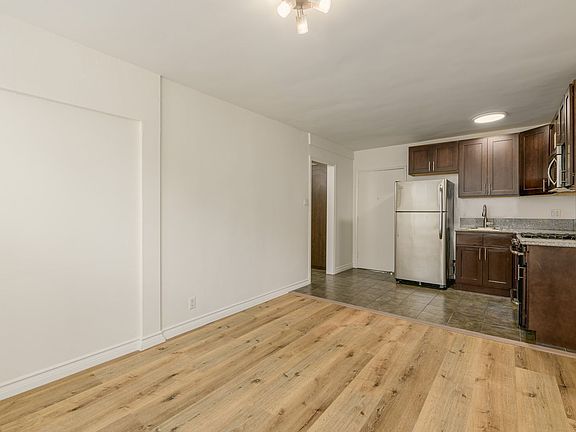 2nd image of 6871 Franklin Ave APT 210