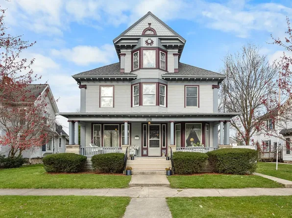 318 S Main St, Monticello, IN 47960