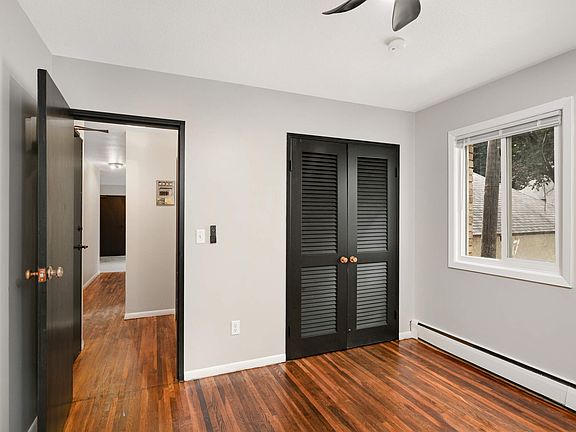 4th image of 3115 Aldrich Ave S #202