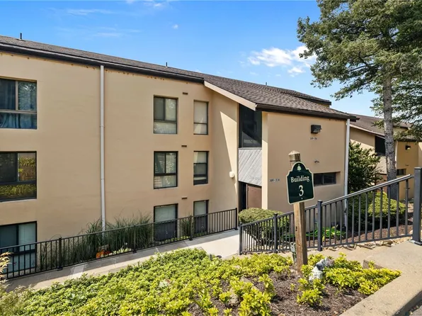 2034 Swallow Hill Rd APT 310, Pittsburgh, PA 15220