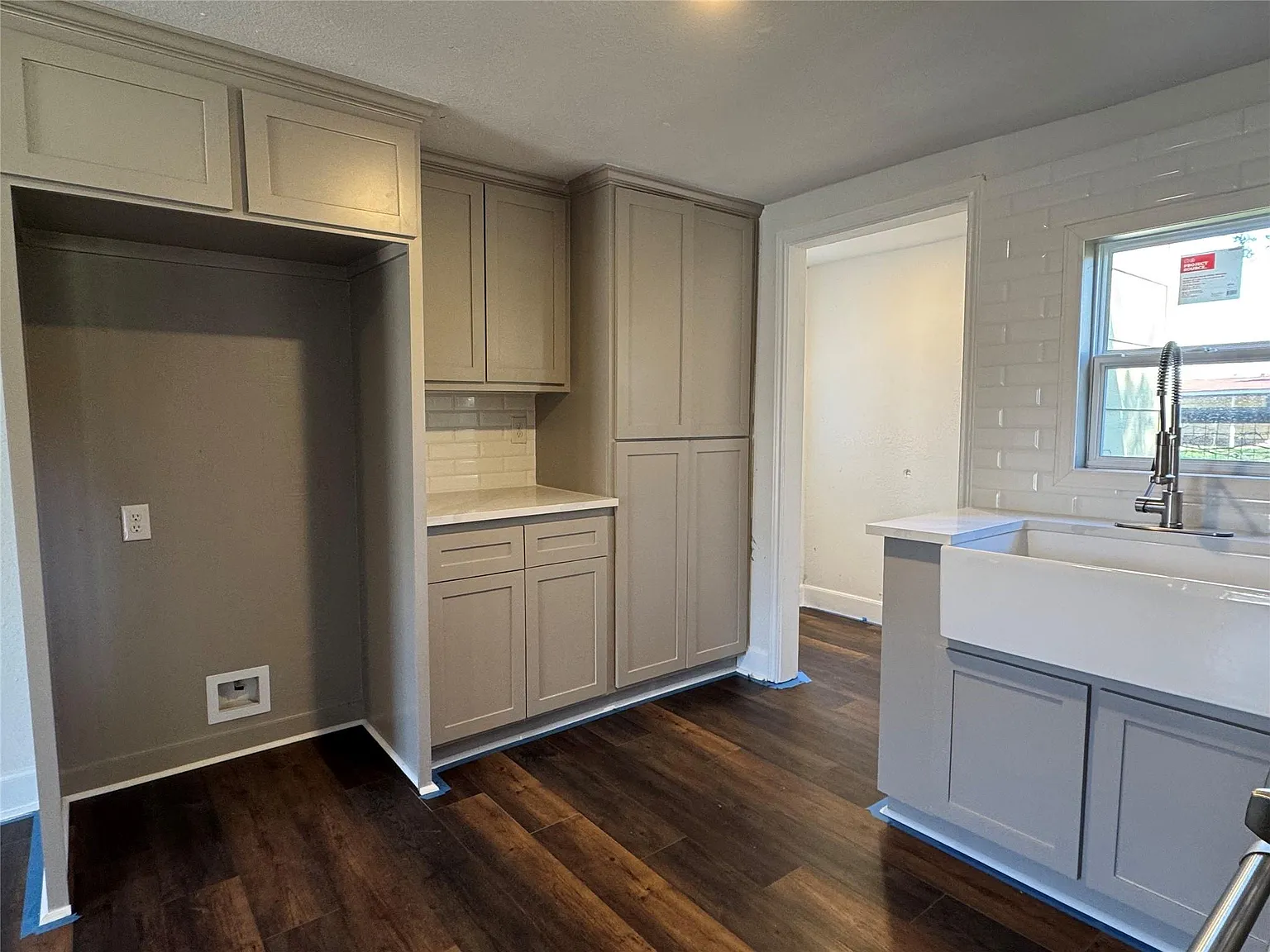 1 bed, 1.0 bath, 700 sqft, $1,150 — Photo 2