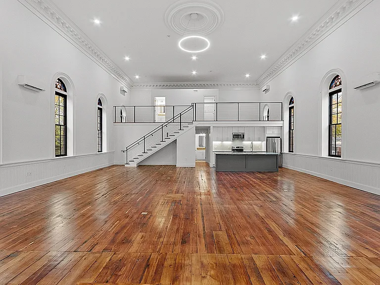 205 Summer St #3 — Photo 8