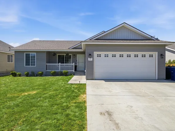 1657 Brittlebush Ln, Richland, WA 99352