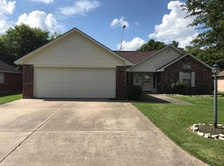 714 Norman Dr, East Bernard, TX 77435