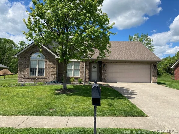 205 Deer Creek Drive, Sellersburg, IN 47172