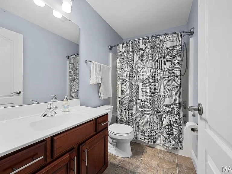 26 Milton Brennan Manor Ct — Photo 15