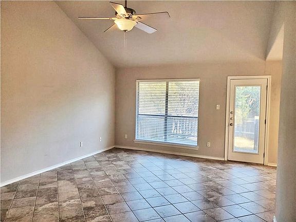 4th image of 5603 Thunderbird St APT A