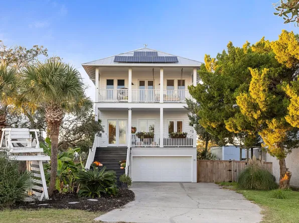 930 W Oceanview Rd, Charleston, SC 29412