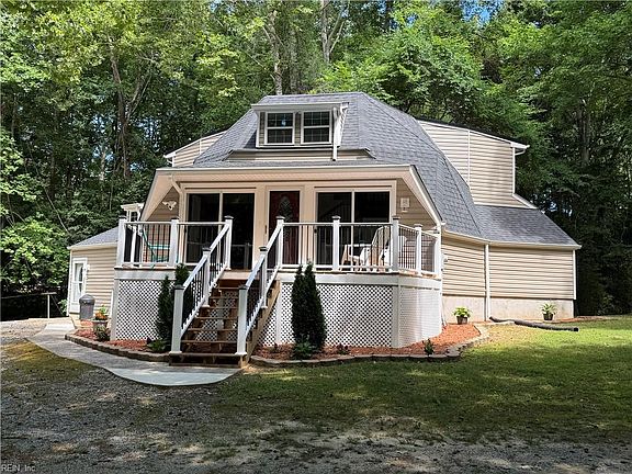 3rd image of 6824 Mill Creek Dr