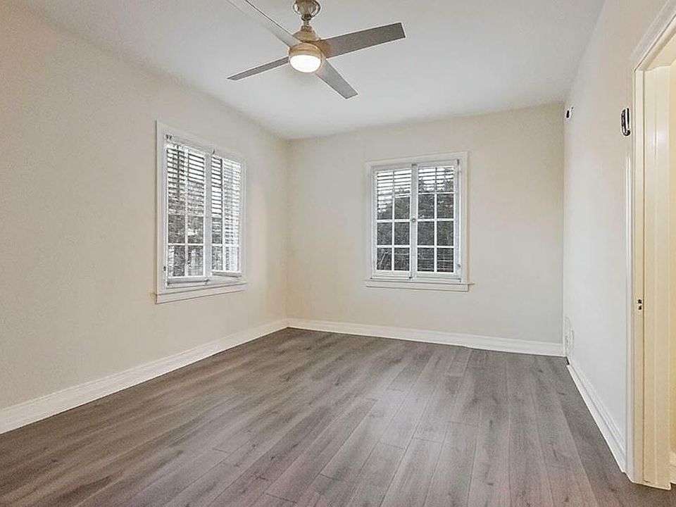 2nd image of 649 N Rossmore Ave #300