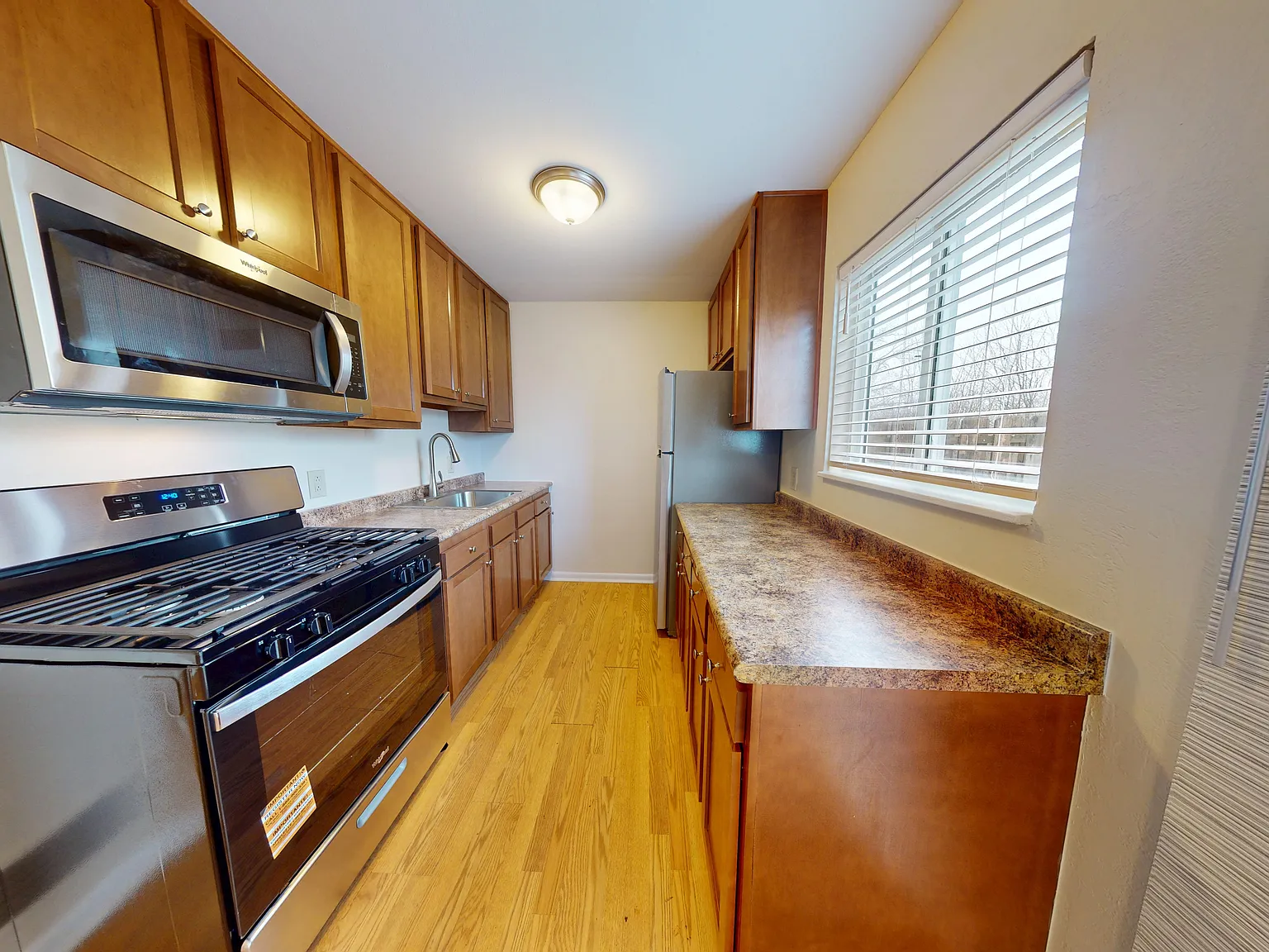 2 bed, $1,395 — Photo 2