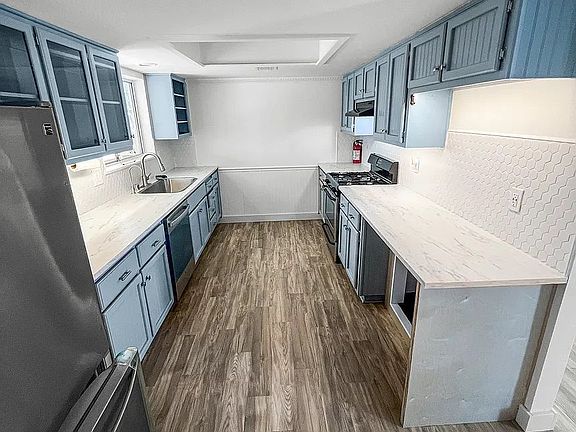 4th image of 805 Victoria Ct