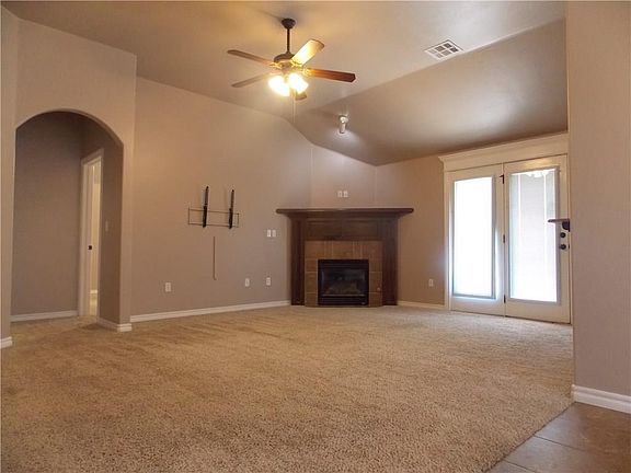 4th image of 3400 Arcadia Dr