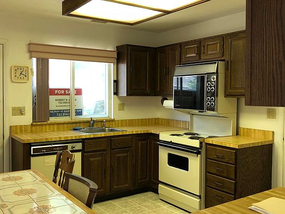 4th image of 768 Liverpool Circle #A